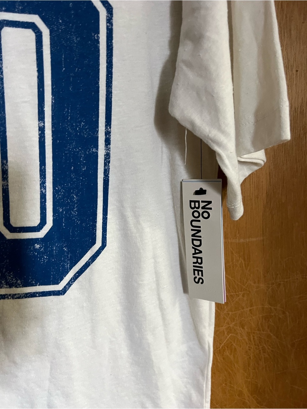 No Boundaries White Short-Sleeve Tee with Blue '70' Graphic - Picture 2 of 3